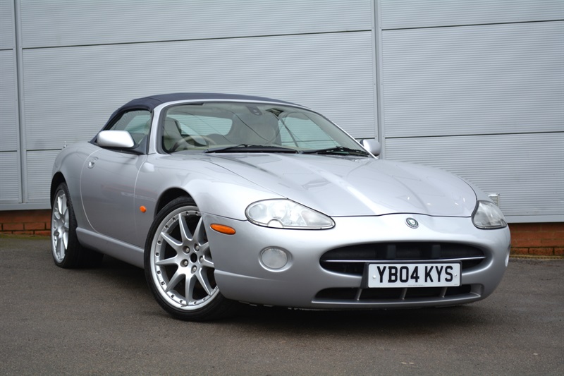 Jaguar XK8